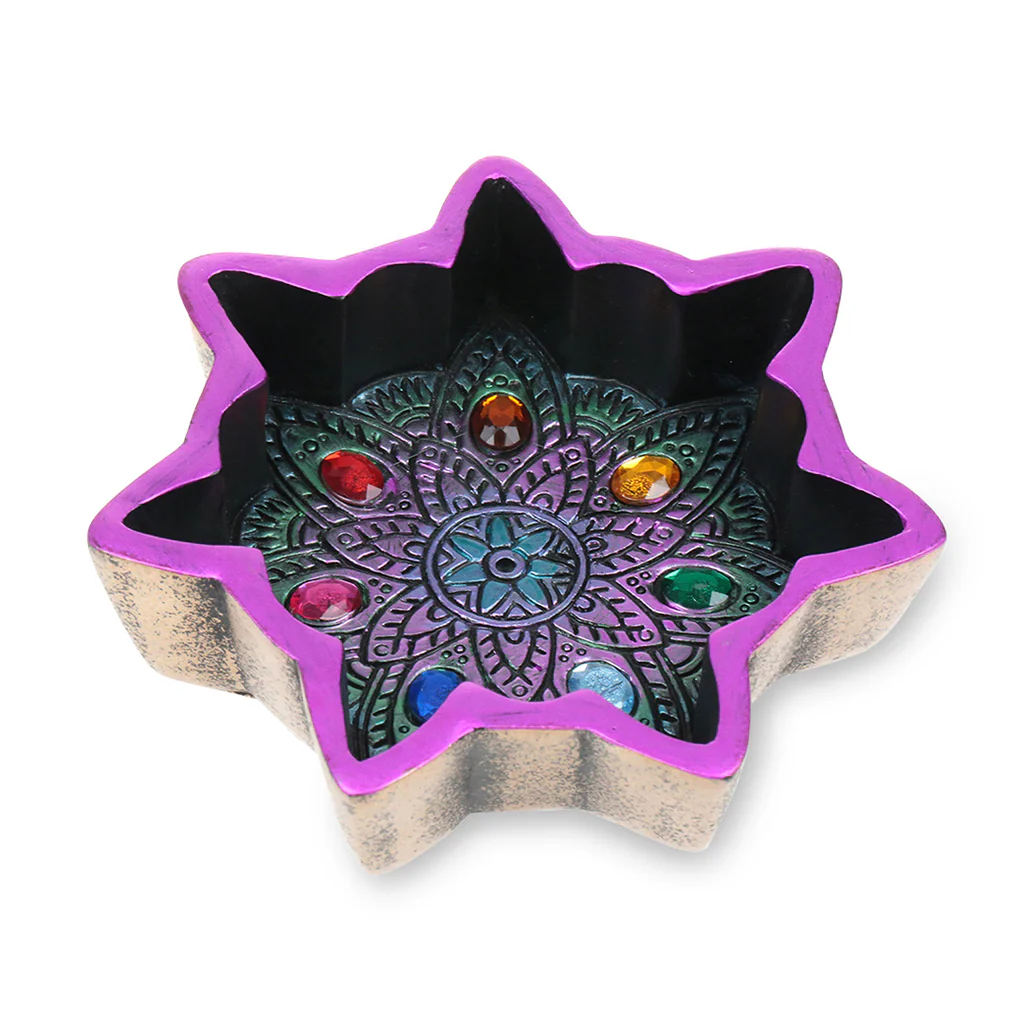 https://dnfbqhh6e48qy.cloudfront.net/product-images/Chakra-Ashtray17672133982911767213398604Of4Ed.jpg