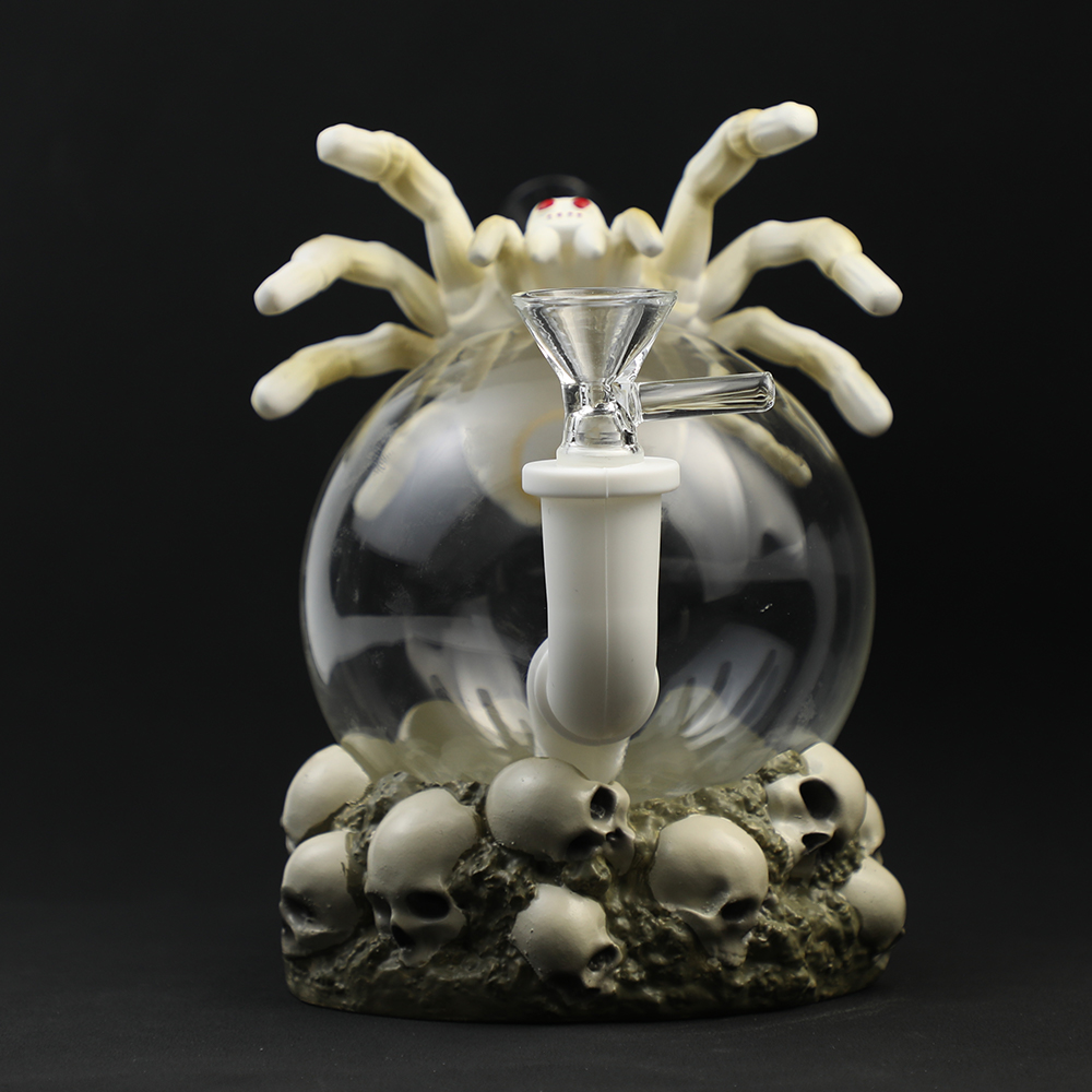 https://dnfbqhh6e48qy.cloudfront.net/product-images/spider-glass-water-pipe-917564114835992025-08-28-20-02-46UZfY4.jpg